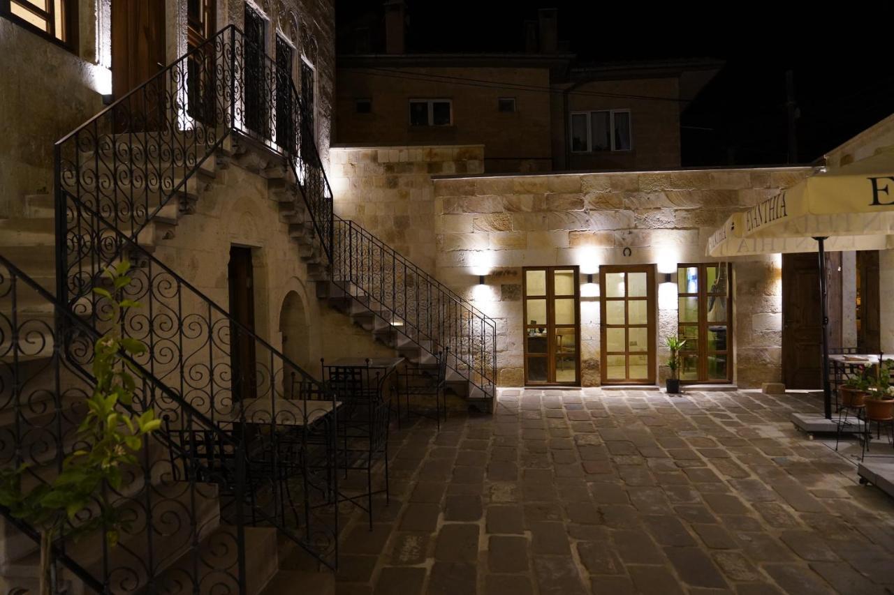 Evanthia Cave Suites Ürgüp Extérieur photo