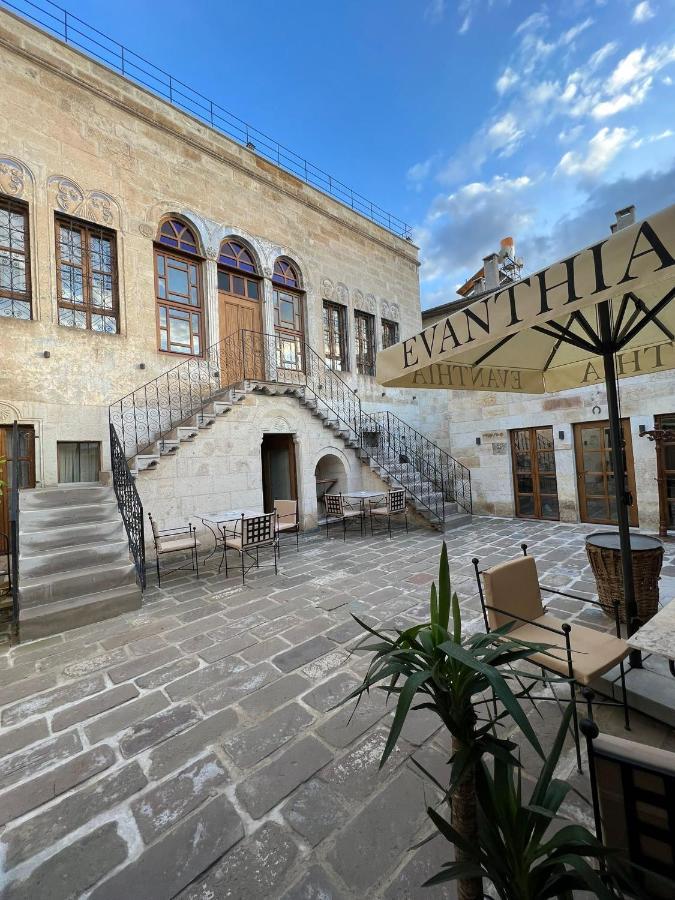 Evanthia Cave Suites Ürgüp Extérieur photo