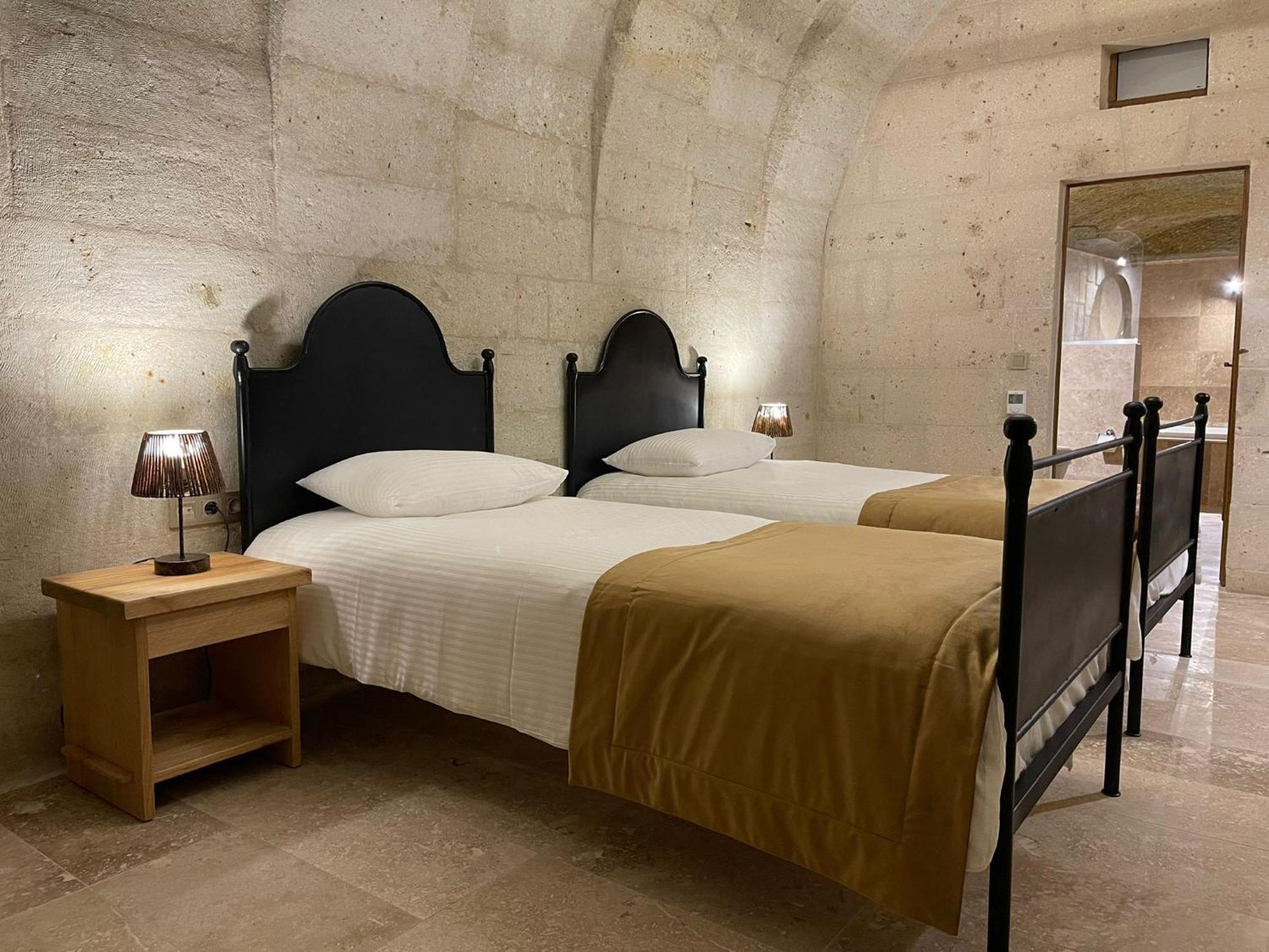 Evanthia Cave Suites Ürgüp Chambre photo